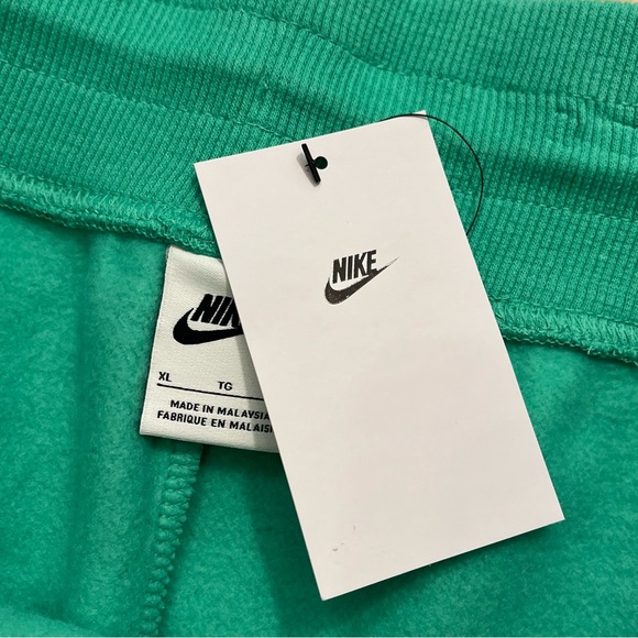 NEW Nike Sweat Shorts Womens Extra Large Green Blue Fleece High Rise Loose Fit - Picture 5 of 11